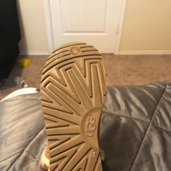 Ugg boots - Picture 4 of 7